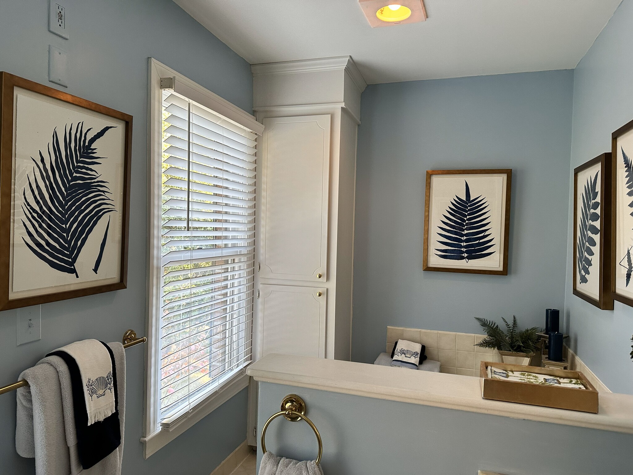 Master Jacuzzi - 927 blue crab way