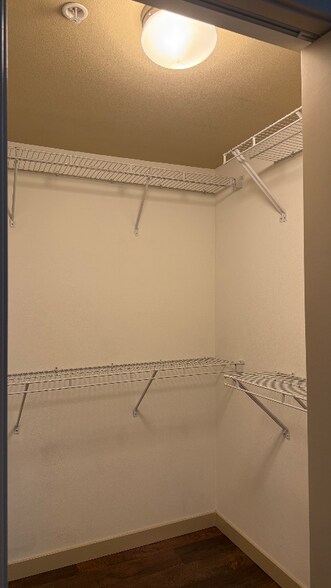 Building Photo - 1420 E Pine St