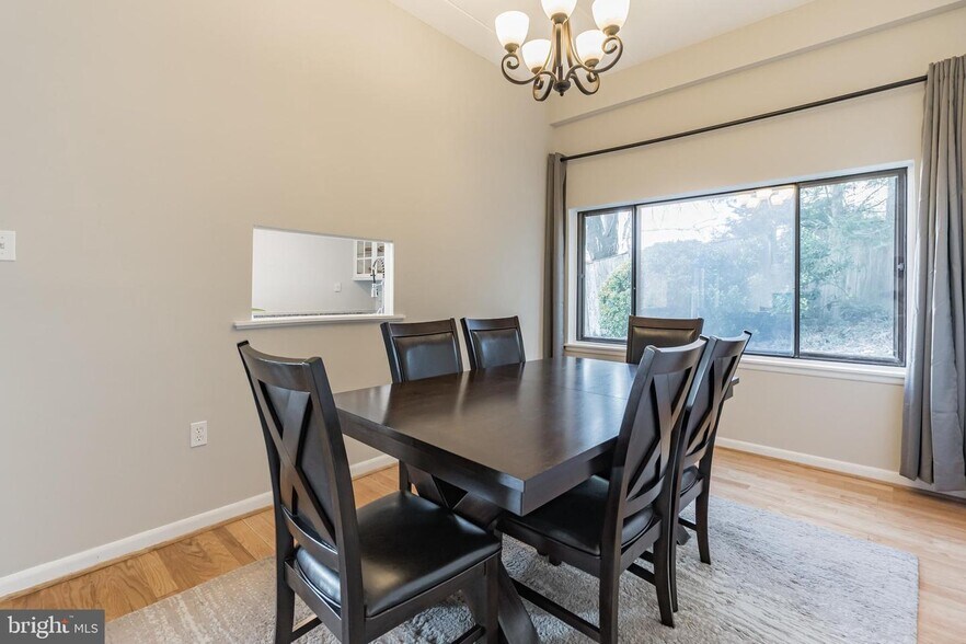 Building Photo - 130 Roberts Ln