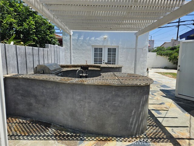 Building Photo - 1704 La Golondrina Ave