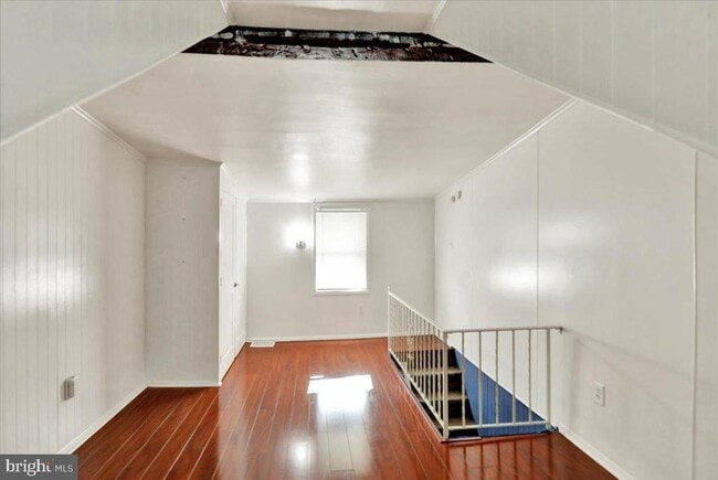 Building Photo - 614 S 18 1/2 St