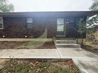 Building Photo - 1037-1039 SE Kingscross Rd