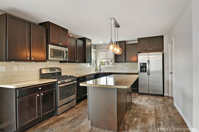 Building Photo - 1145 Adagio Dr