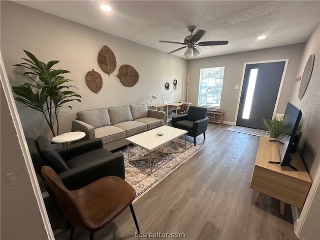 Building Photo - 1222 Georgia St