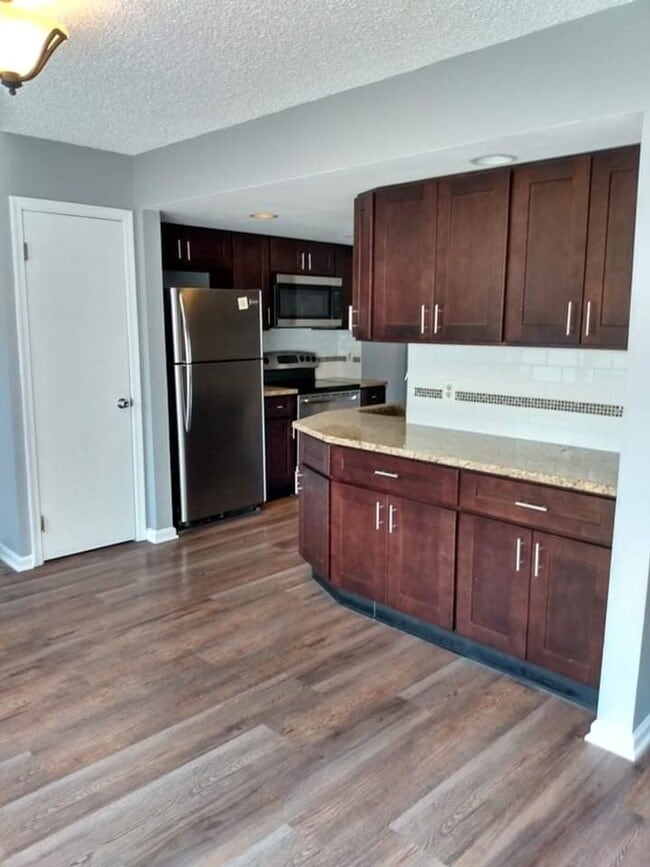 Building Photo - Very nice 3 bedroom Bethlehem Townhouse