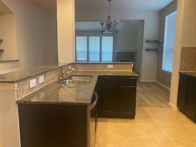 Building Photo - 2712 Lake Ridge Dr