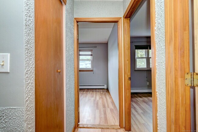 Building Photo - 55 Lantern Park Dr