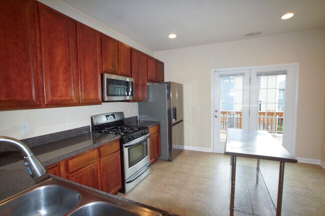 Building Photo - 136 Dove Cottage Ln