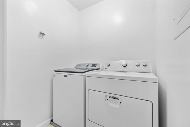 Building Photo - 1130 Huntmaster Terrace NE