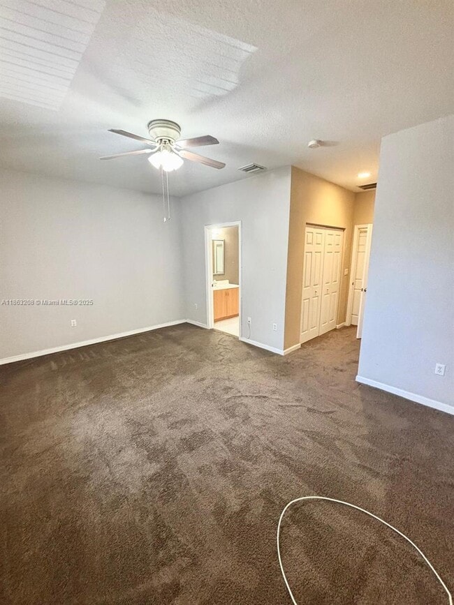 Building Photo - 2429 NW 31st Ct