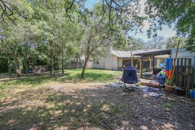 Building Photo - 205 Gerona Rd
