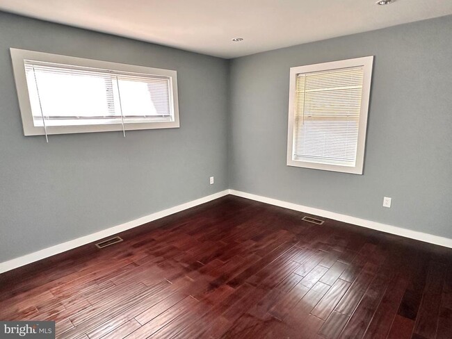 Building Photo - 6406 Wilcox Ct