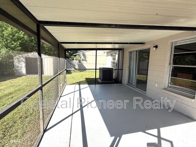Building Photo - 5723 Kneeland Ln