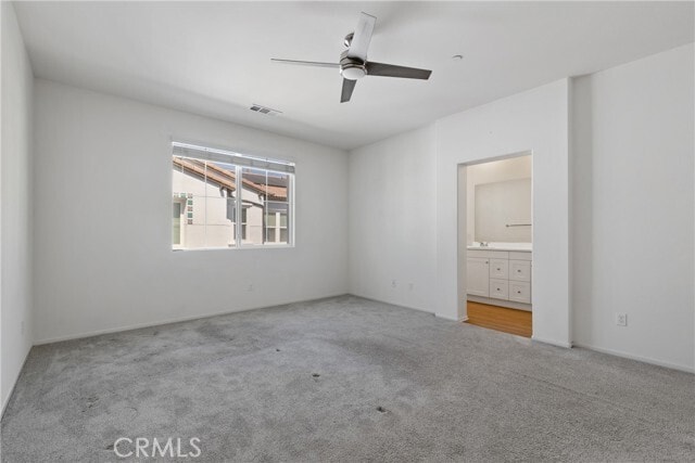 Building Photo - 30365 Town Square Dr