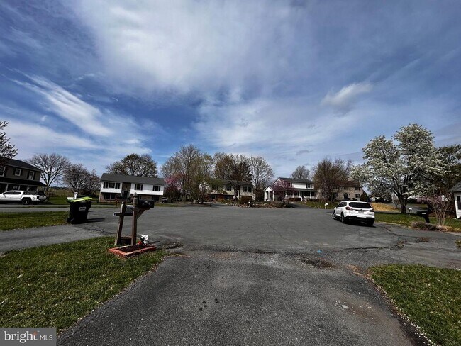 Building Photo - 123 Meadowbrooke Pl