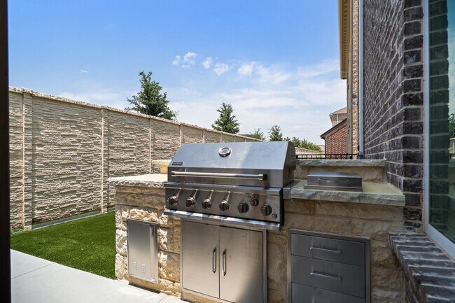 Building Photo - 4209 Watson Wy