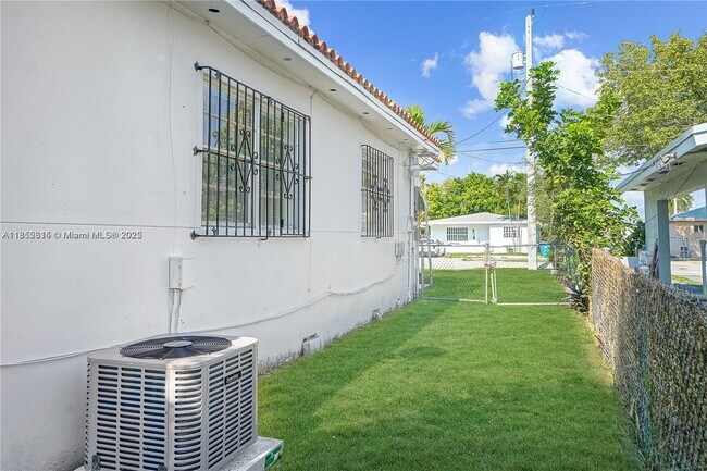 Building Photo - 1110 NW 65th St