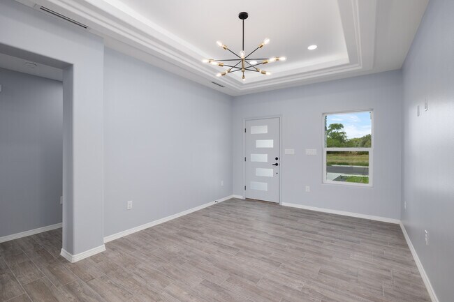 Building Photo - 105 E Moore Rd