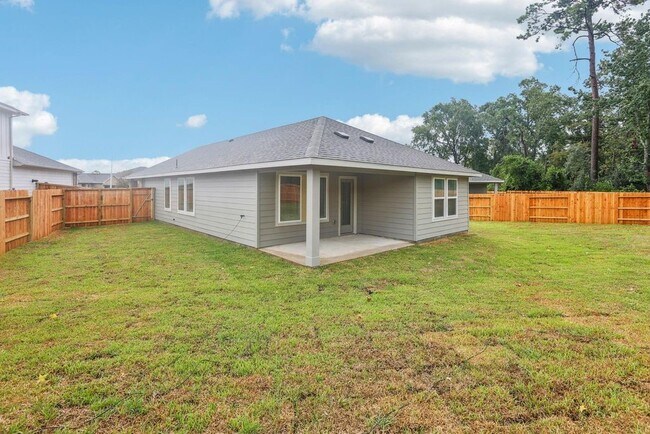 Building Photo - 1940 Velvet Oak Ln