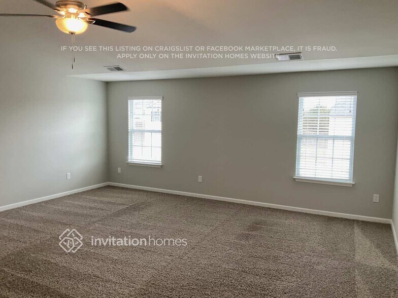 Building Photo - 1920 Northrop Dr