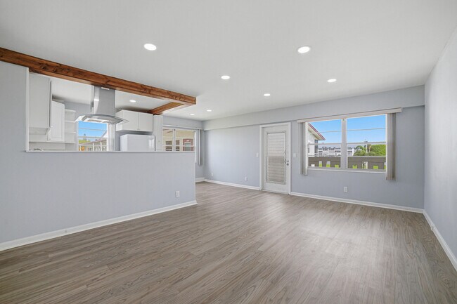 Building Photo - 32 Fanshaw A