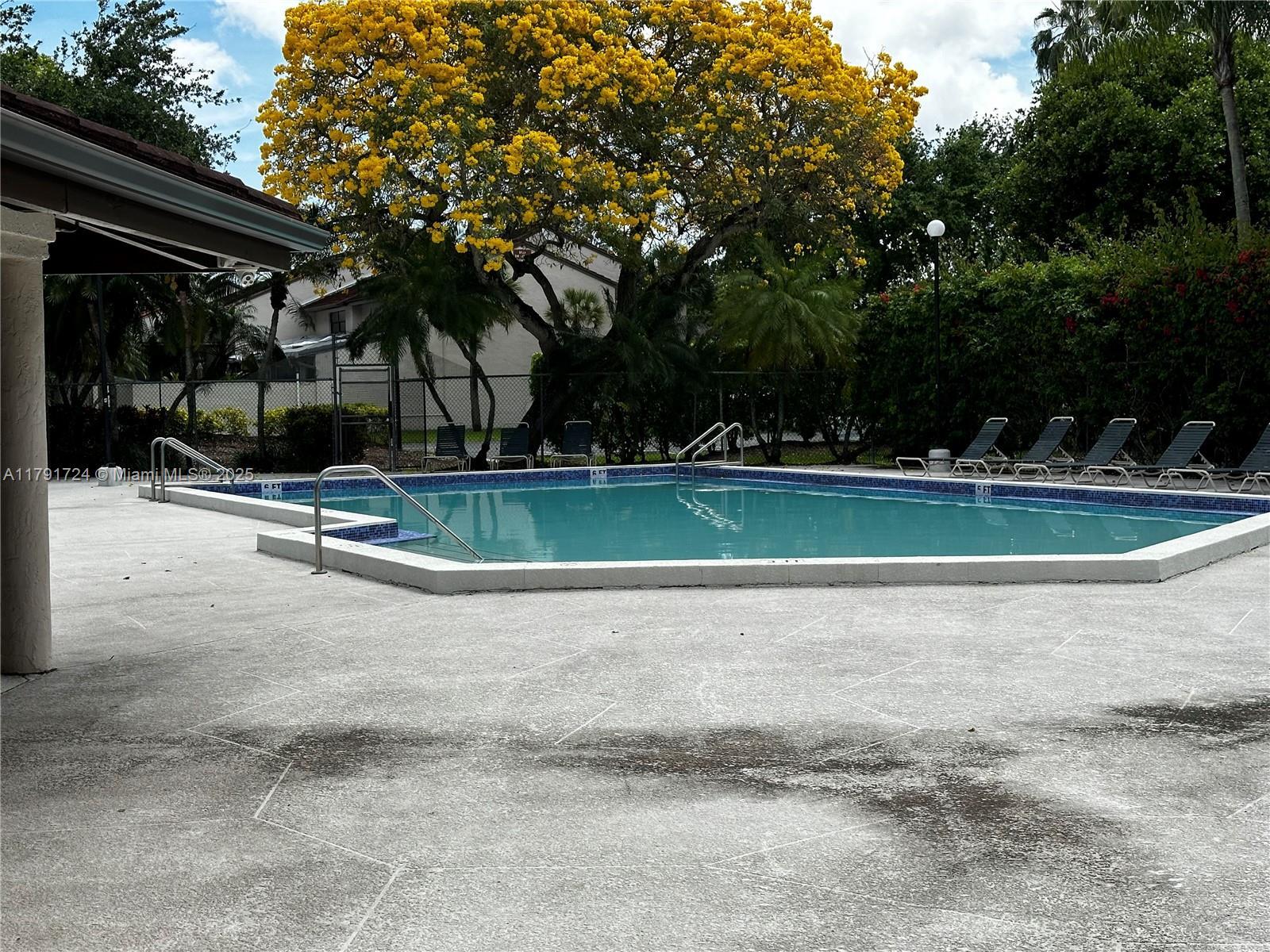 Building Photo - 13350 SW 88th Ter