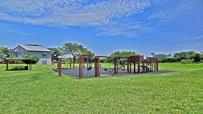 Building Photo - 10 N Crossings Cir