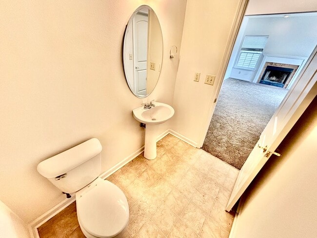 Building Photo - 3 Bedrooms, 2.5 Baths, and a Secret Agent Garage!