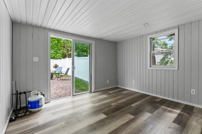 Building Photo - 247 Berwick Rd