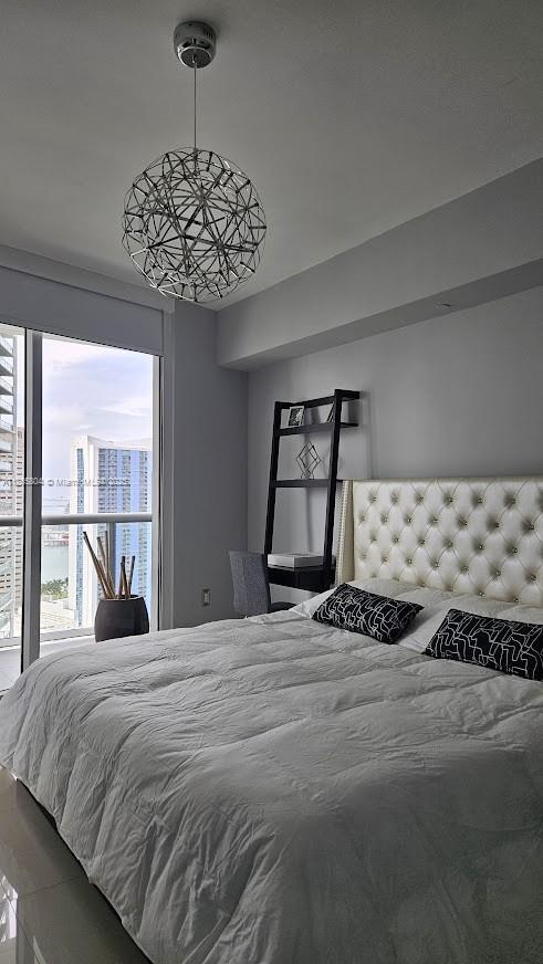 Building Photo - 495 Brickell Ave