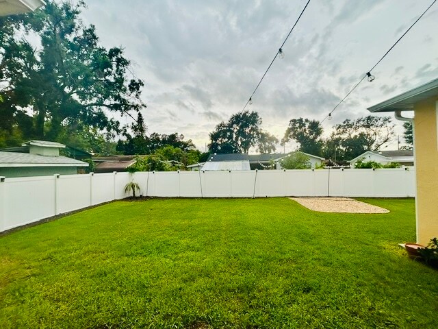 Building Photo - 6804 N Himes Ave