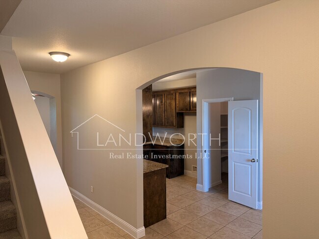 Building Photo - 4604 Angus Dr