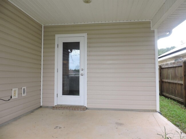 Building Photo - 5780 Blackhorse Cir
