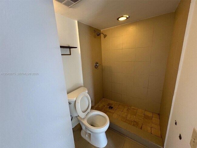 Building Photo - 6854 SW 114th Pl