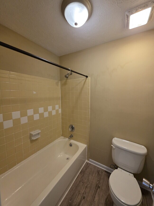 Building Photo - Charming 3-Bedroom, 2-Bath Brick Home with Updated Interiors & Fenced Yard