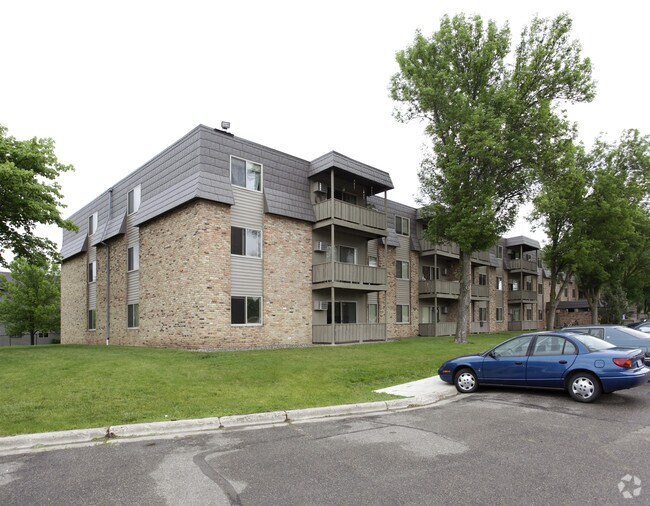 Primary Photo - Valley Manor Apartments