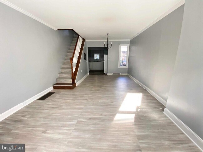 Building Photo - 3050 Hartville St