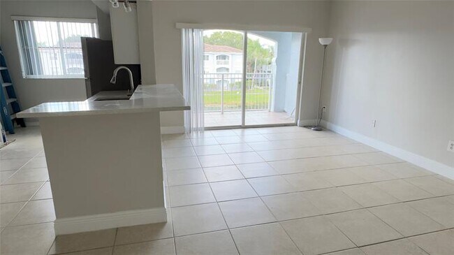 Building Photo - 9625 NW 1st Ct