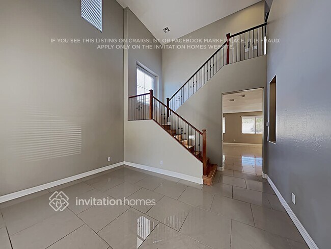 Building Photo - 13549 N 152nd Dr