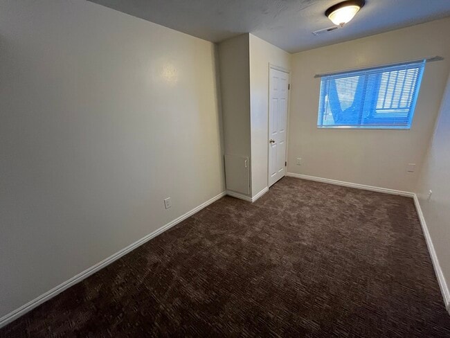 Building Photo - Remodeled West Jordan 4 Bedroom 4 Bath!