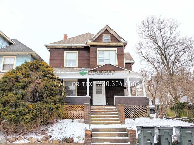 Building Photo - 18 5th St NE