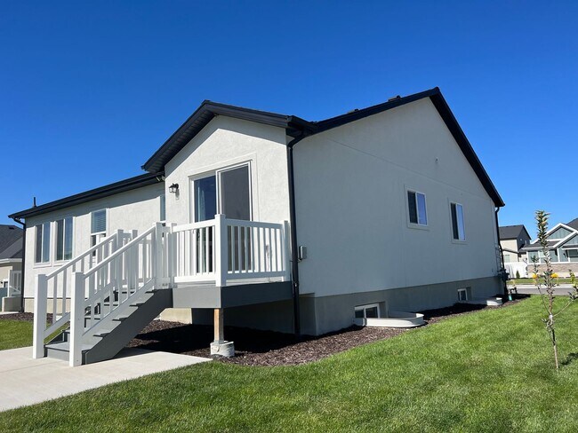Building Photo - 881 W Sagewood Dr
