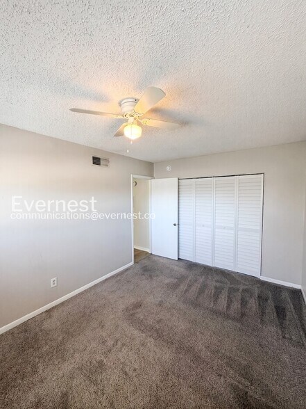 Building Photo - 4455 38th Terrace N