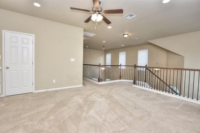 Building Photo - 1232 Clearwing Cir