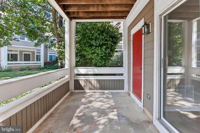 Building Photo - 12253 Fort Buffalo Cir