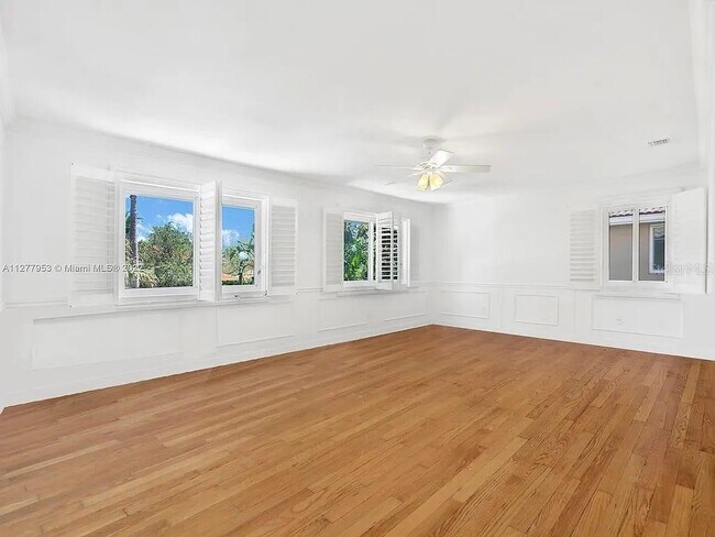 Building Photo - 15945 NW 82nd Ct