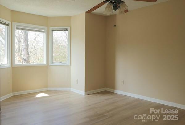 Building Photo - 1126 Hanford Pl NW