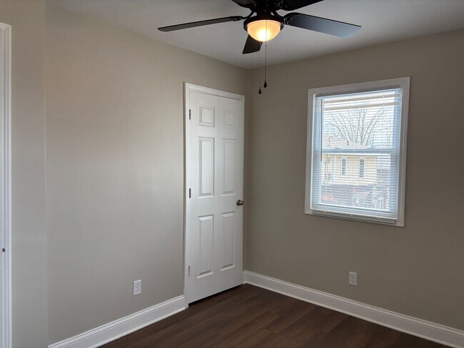 Building Photo - Beautifully Remodeled 3 Bed 1 Bath House