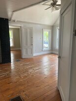 Building Photo - 38 Comfort St