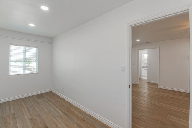 Building Photo - 16730-16730 Crenshaw Blvd